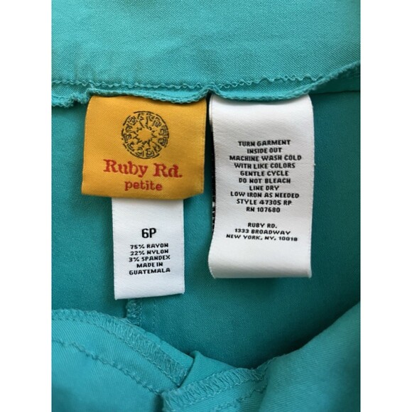 Ruby Rd Petite 6P Capri Pants Spearmint Green Stretch Slimming Contour Waistband - Picture 3 of 4
